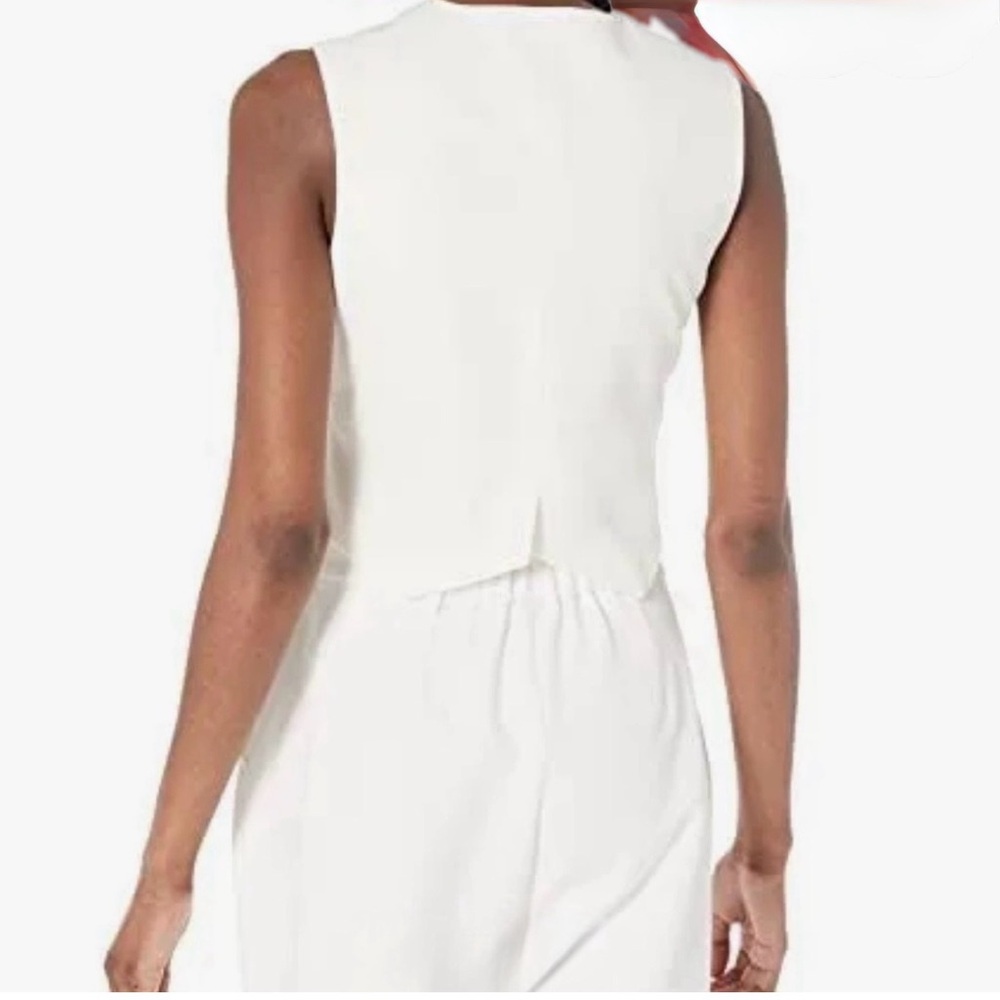 Chic White Sleeveless Women's Vest - Picture 3 of 4